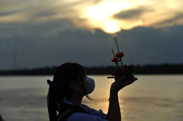 传统节日的环保新尝试 泰国首推“数字水灯节”光明网2023-
